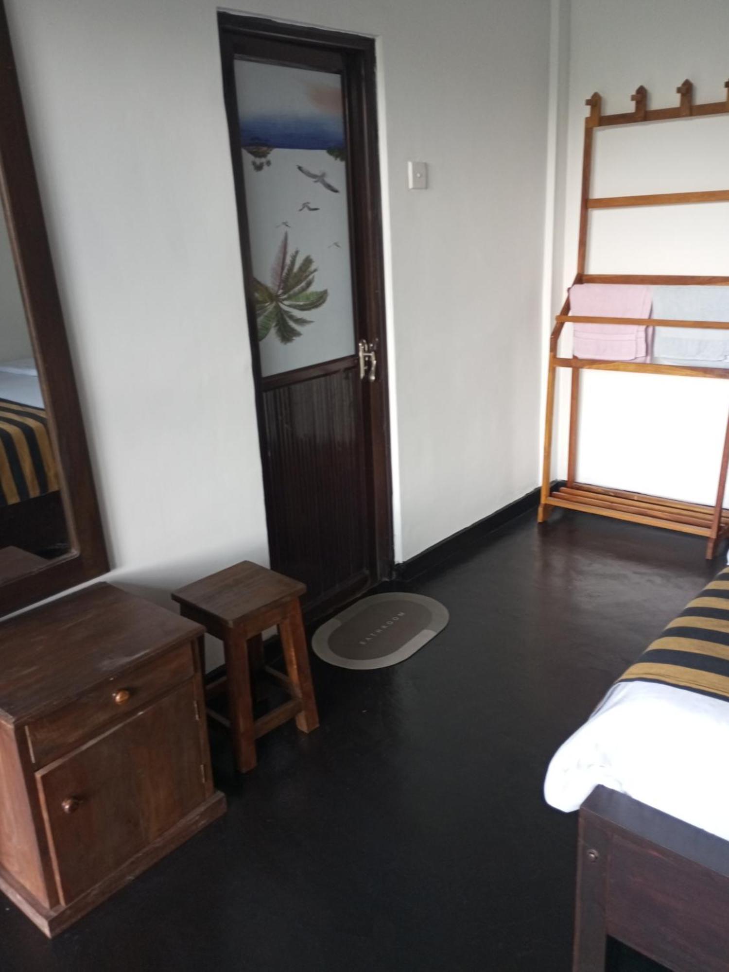 Chanidu Ella Inn المظهر الخارجي الصورة